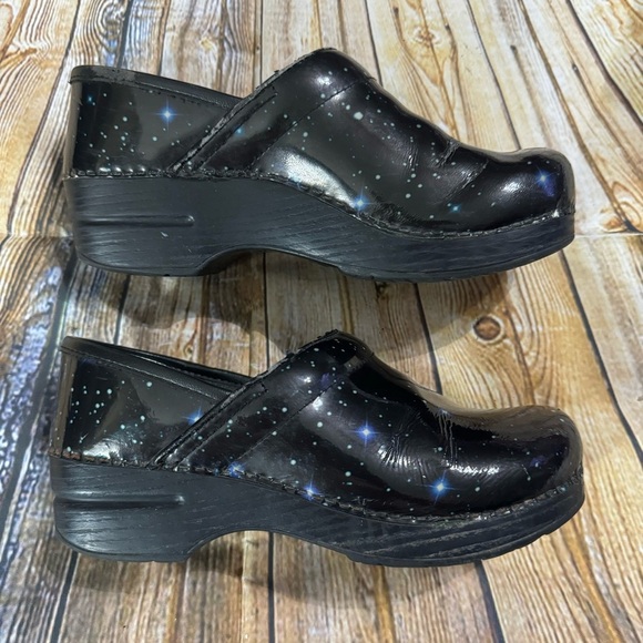 Dansko Black Leather Cosmic Galaxy Clogs Womens Size Euro 37 - Picture 3 of 5